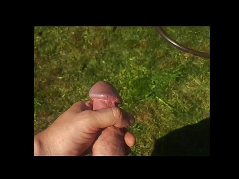 ❤️ Hottie beroa bere pussy arrosa izorratu egiten du eta udako lorategi batean squirt batekin esperma egiten du ❤  Sexua gurean eu.newautoglass.ru ❌️